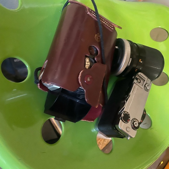 1940’s video camera in leather case / 1960’s color photo camera / vintage lense - Picture 6 of 16